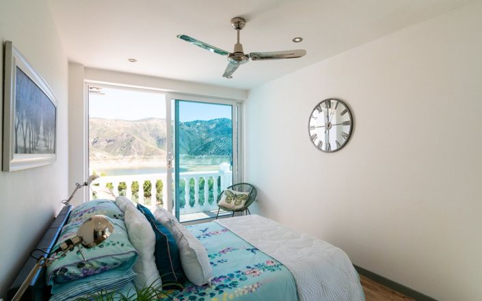 Image No.38-6 Bed House for sale