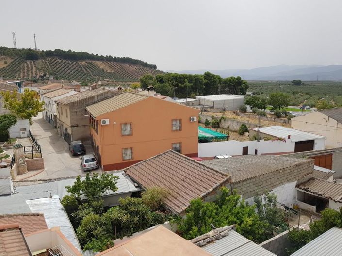 Image No.25-3 Bed House for sale