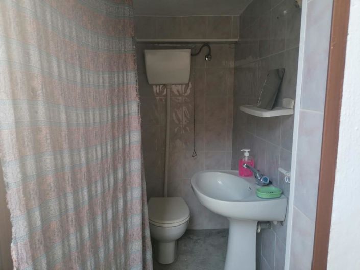 Image No.11-3 Bed House for sale