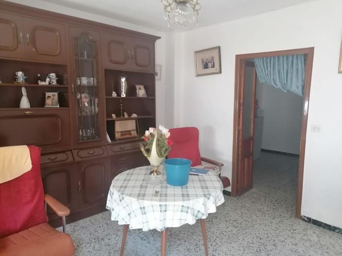 Image No.2-3 Bed House for sale