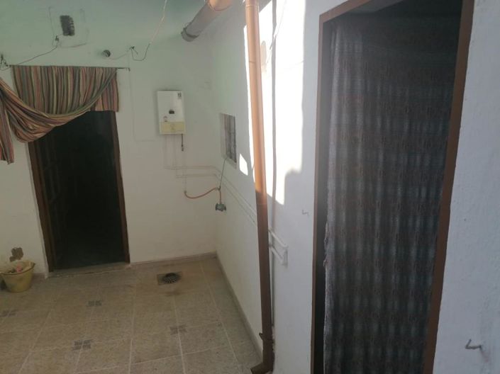 Image No.8-3 Bed House for sale