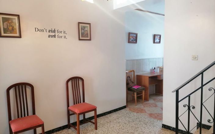 Image No.5-4 Bed House for sale