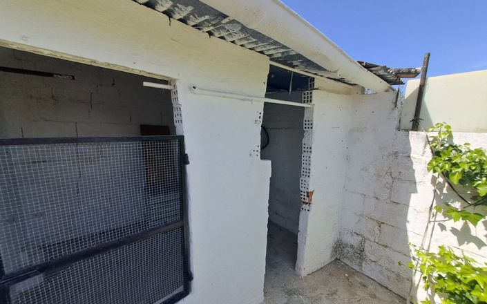 Image No.17-4 Bed House for sale