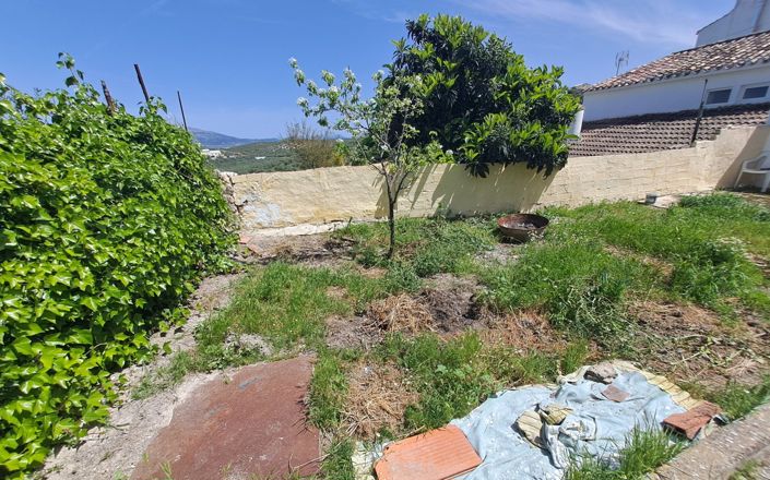 Image No.22-4 Bed House for sale