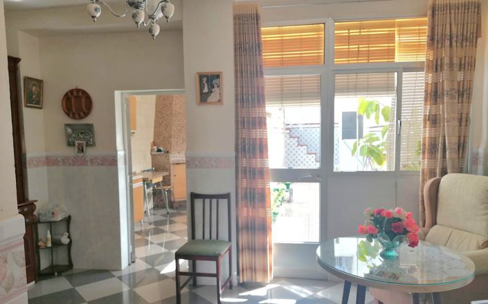 Image No.7-5 Bed House for sale