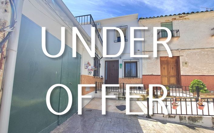 Image No.1-3 Bed House for sale