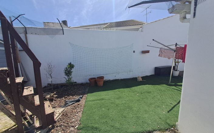 Image No.27-3 Bed House for sale