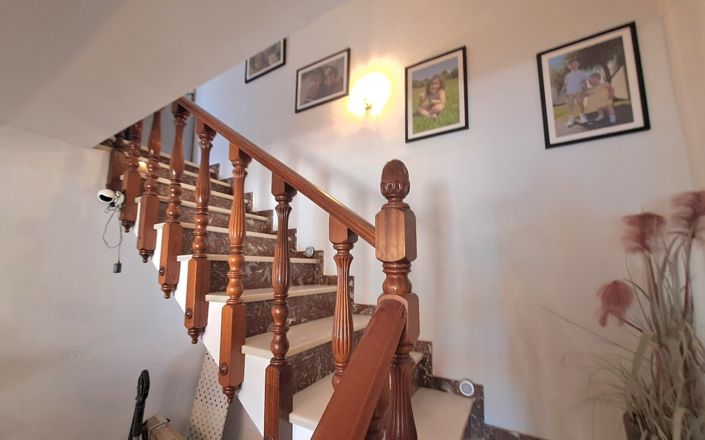 Image No.30-3 Bed House for sale