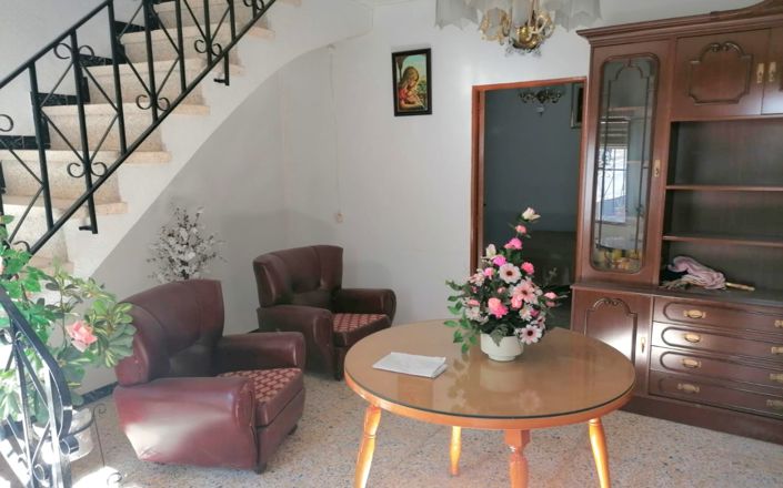 Image No.4-4 Bed House for sale