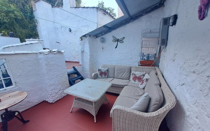 Image No.12-3 Bed House for sale