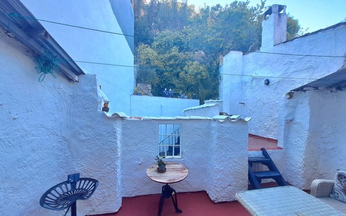 Image No.13-3 Bed House for sale