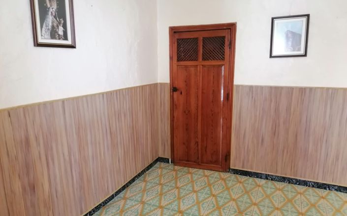 Image No.11-3 Bed House for sale