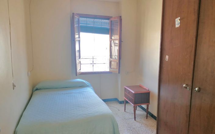 Image No.30-3 Bed House for sale