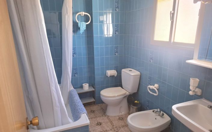 Image No.34-3 Bed House for sale