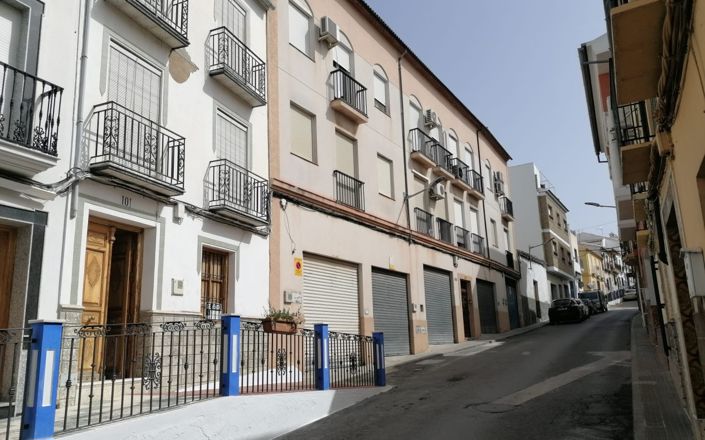 Image No.31-5 Bed House for sale