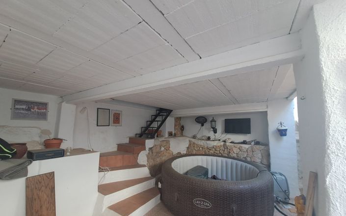 Image No.15-3 Bed House for sale