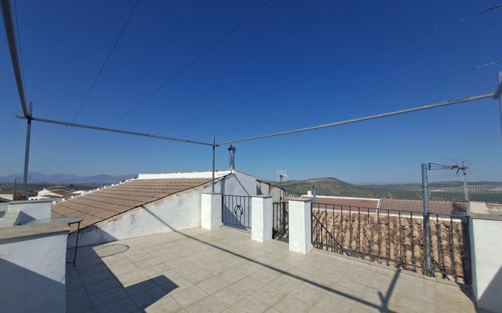 Image No.28-3 Bed House for sale