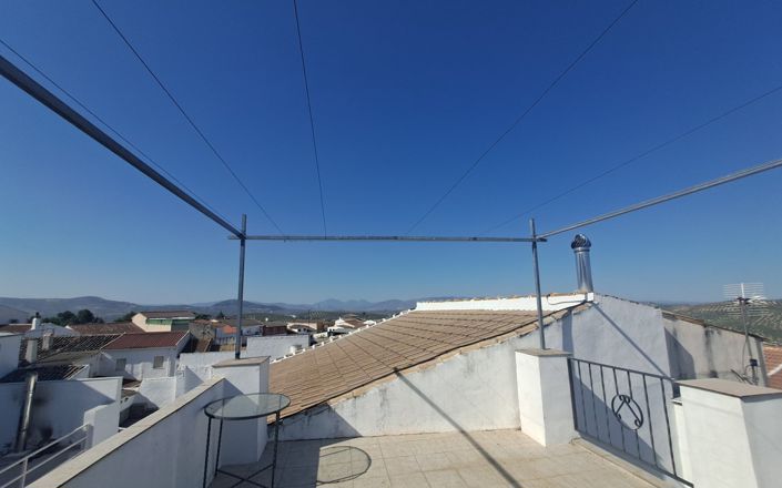 Image No.30-3 Bed House for sale