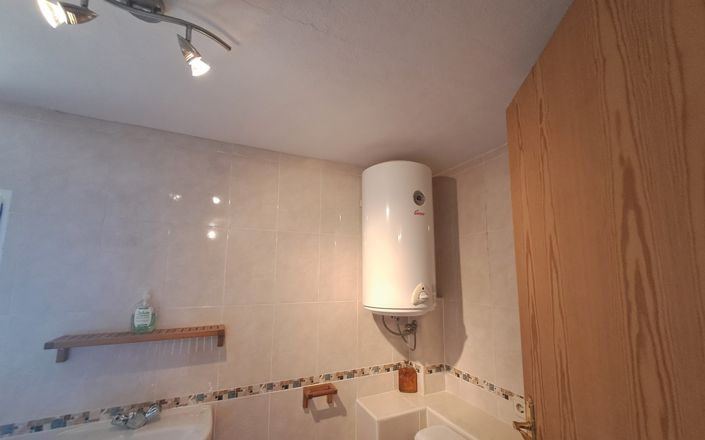 Image No.36-4 Bed House for sale