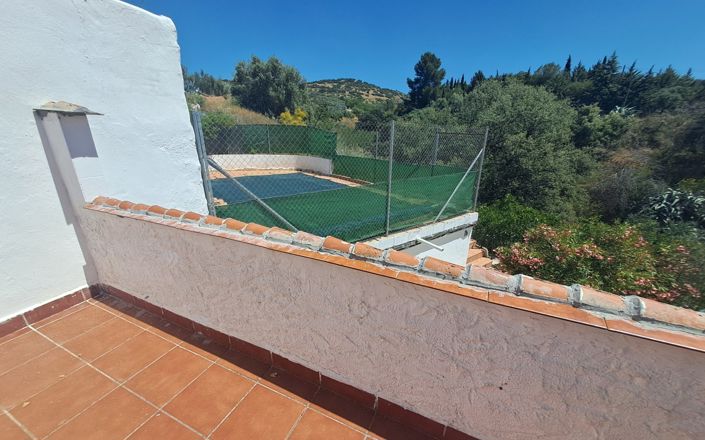 Image No.42-4 Bed House for sale