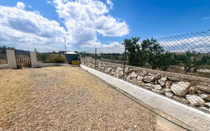 Image No.18-3 Bed House for sale