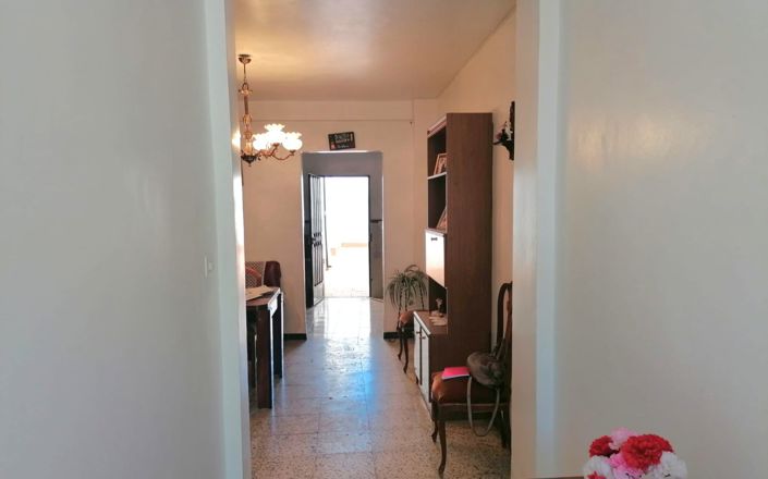 Image No.2-4 Bed House for sale