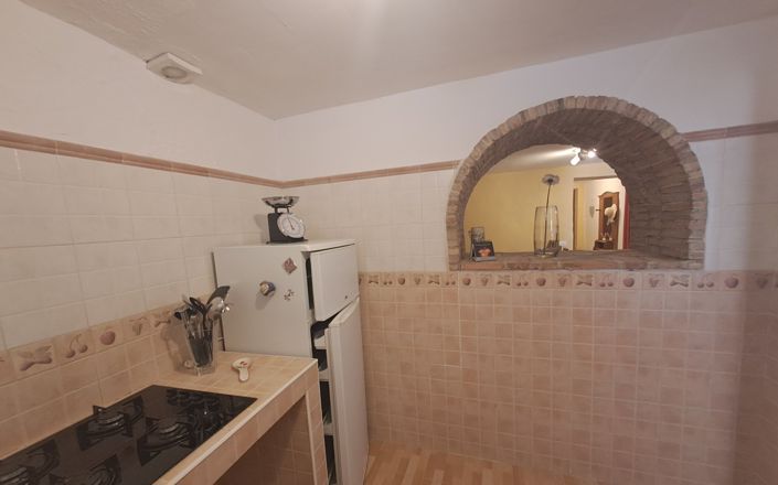 Image No.10-2 Bed House for sale