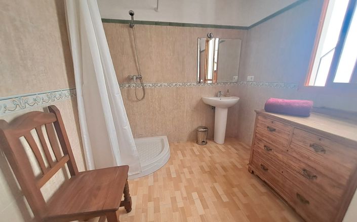 Image No.23-2 Bed House for sale