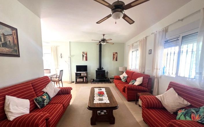 Image No.7-3 Bed House for sale