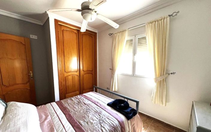 Image No.25-5 Bed House for sale