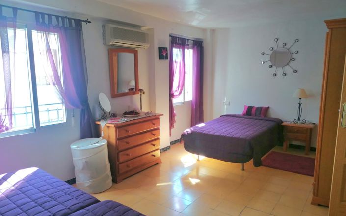 Image No.15-6 Bed House for sale