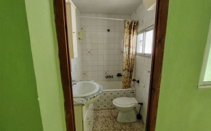 Image No.23-4 Bed House for sale