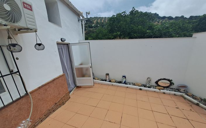 Image No.40-3 Bed House for sale