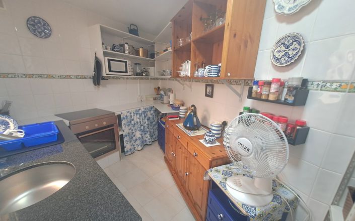 Image No.14-2 Bed House for sale