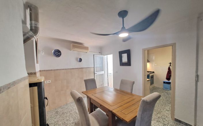 Image No.7-3 Bed House for sale