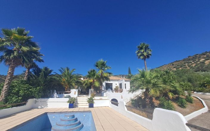 Image No.10-4 Bed House for sale