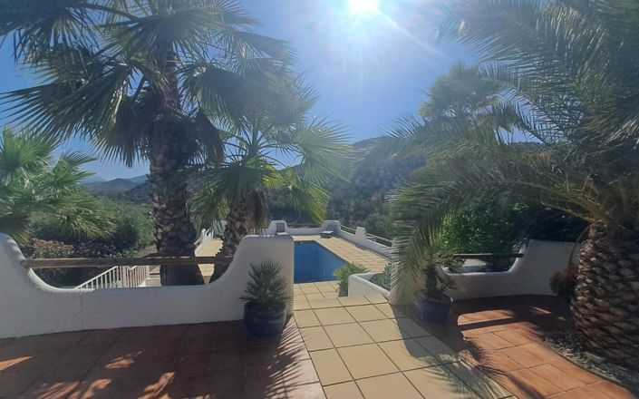 Image No.7-4 Bed House for sale