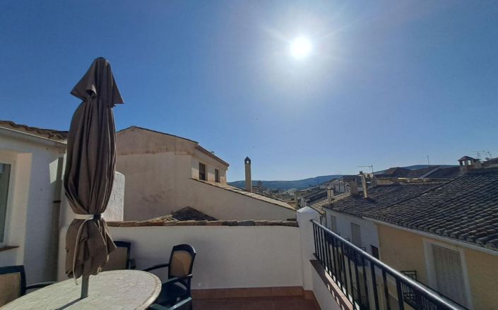 Image No.55-6 Bed House for sale