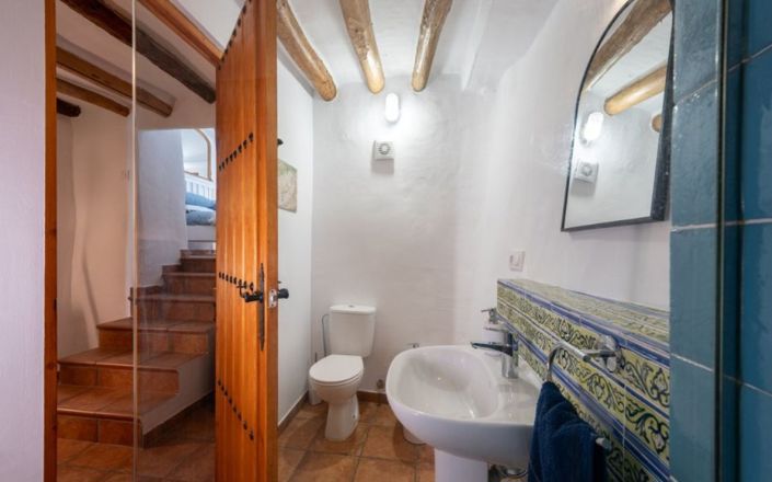 Image No.16-4 Bed House for sale