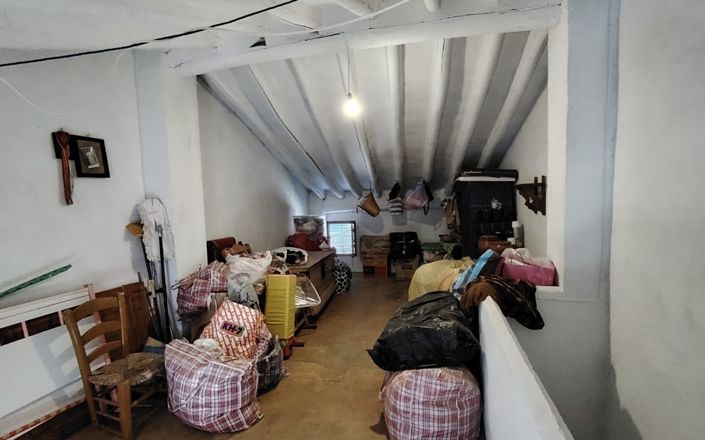 Image No.24-3 Bed House for sale