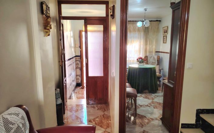 Image No.3-3 Bed House for sale