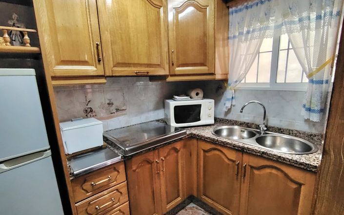 Image No.7-3 Bed House for sale