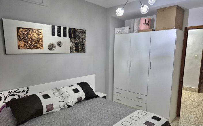 Image No.18-3 Bed House for sale