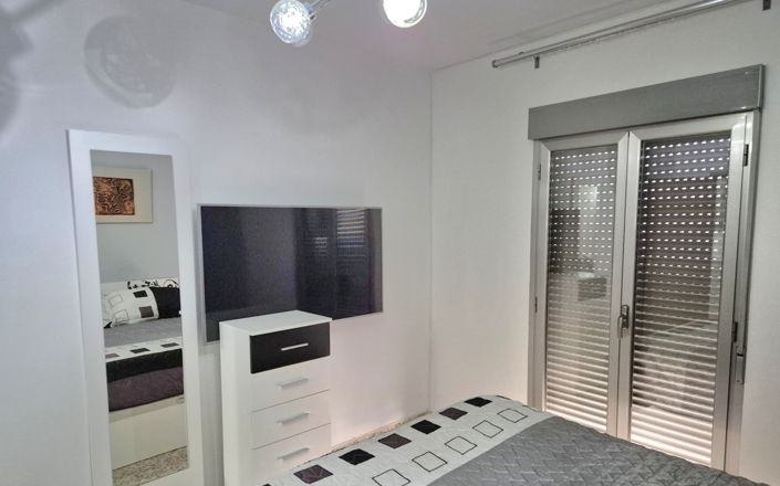 Image No.19-3 Bed House for sale