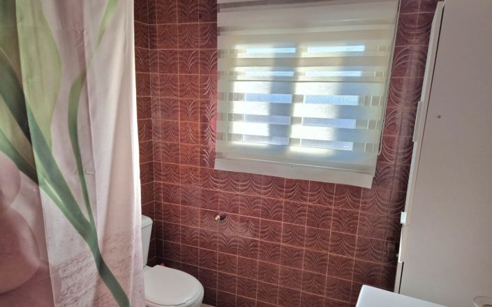 Image No.22-3 Bed House for sale