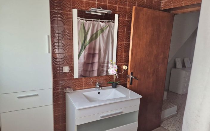 Image No.23-3 Bed House for sale