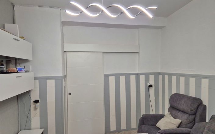 Image No.6-3 Bed House for sale