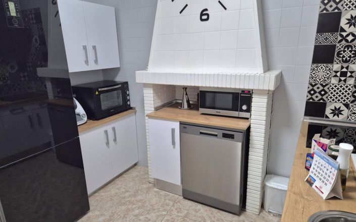 Image No.9-3 Bed House for sale