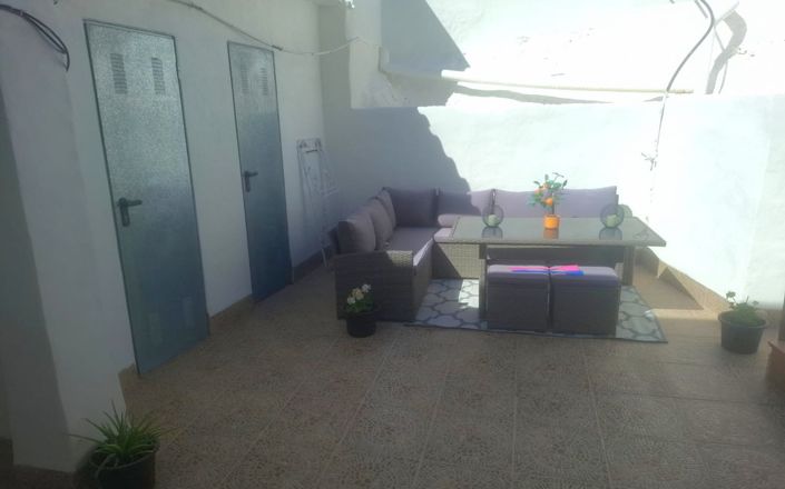 Image No.18-5 Bed House for sale