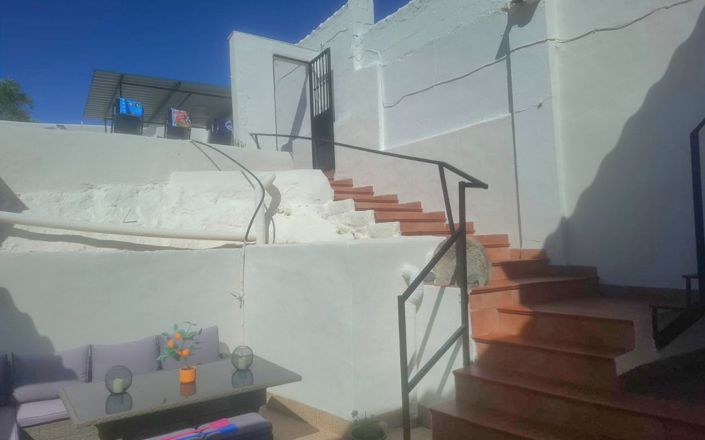 Image No.19-5 Bed House for sale